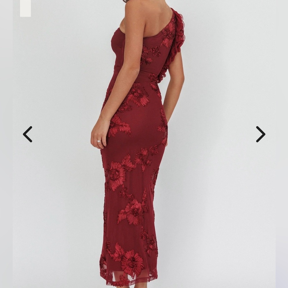♥️Elegant Burgundy Floral Dress♥️ - Picture 3 of 8